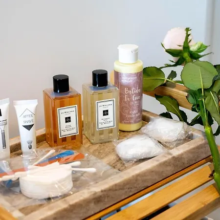 Aziza Luxury فيلة تولو