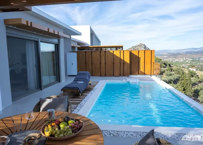 Aziza Luxury Tolón